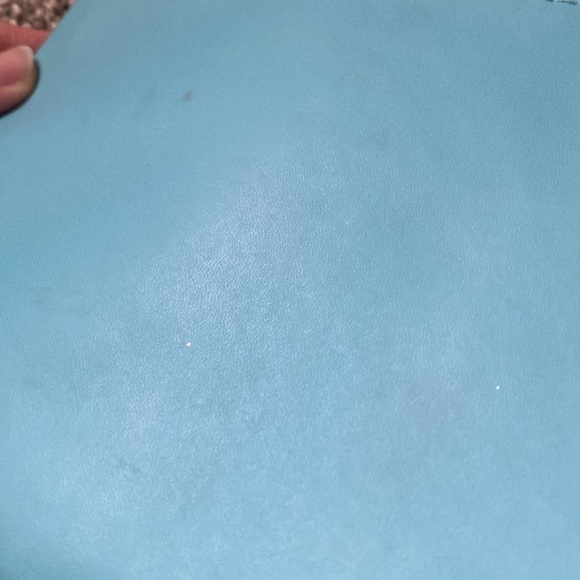 Good Vibes Kiwi 🥝 design cosmetic bag - Picture 4 of 16